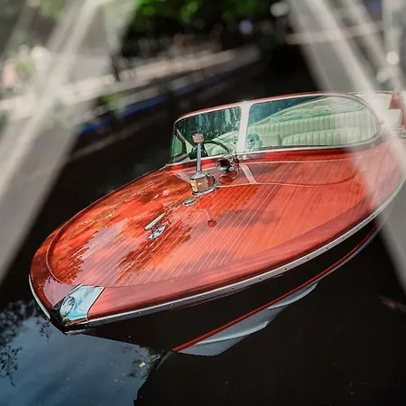 Miranda & Boat *